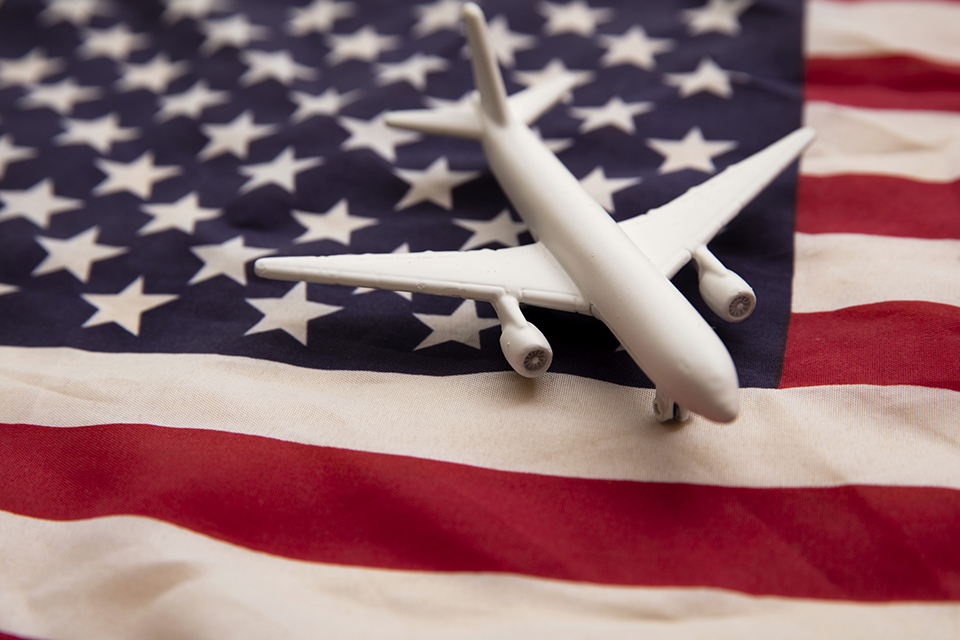 Nuove regole per entrare negli USA: attività social degli ultimi 5 anni